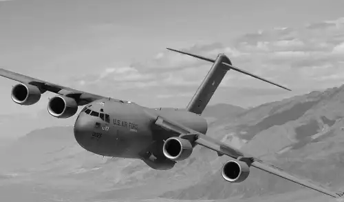 США вперше в історії здійснили повітряну доставку мініатюрного ядерного реактора